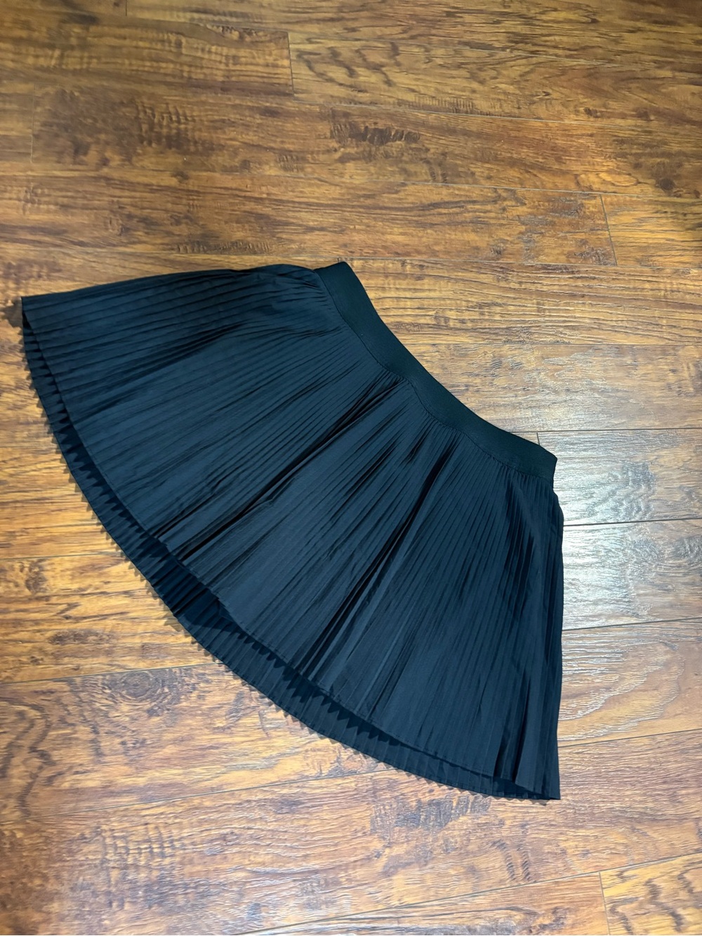 Old Navy women’s size L pleated tennis skirt
